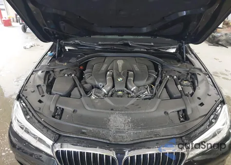 2016 BMW 750I xDrive z USA, uszkodzony, nr VIN WBA7F2C55GG416463